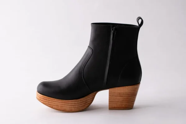 Fortress Charli Clog Boot in Black