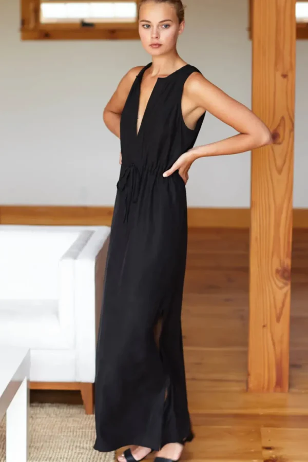 Grecian Keyhole Dress in Black
