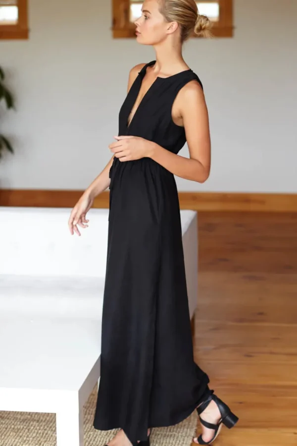 Grecian Keyhole Dress in Black